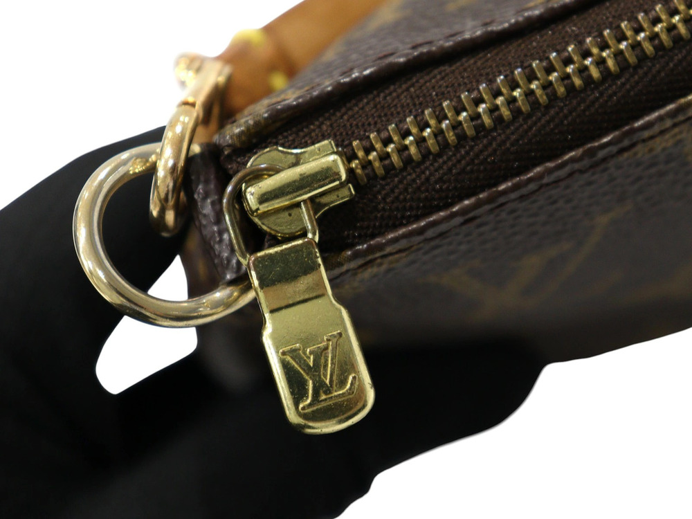 LOUIS VUITTON Pochette Accessoires Monogram Canvas Brown Handbag Pouch Clutch LV